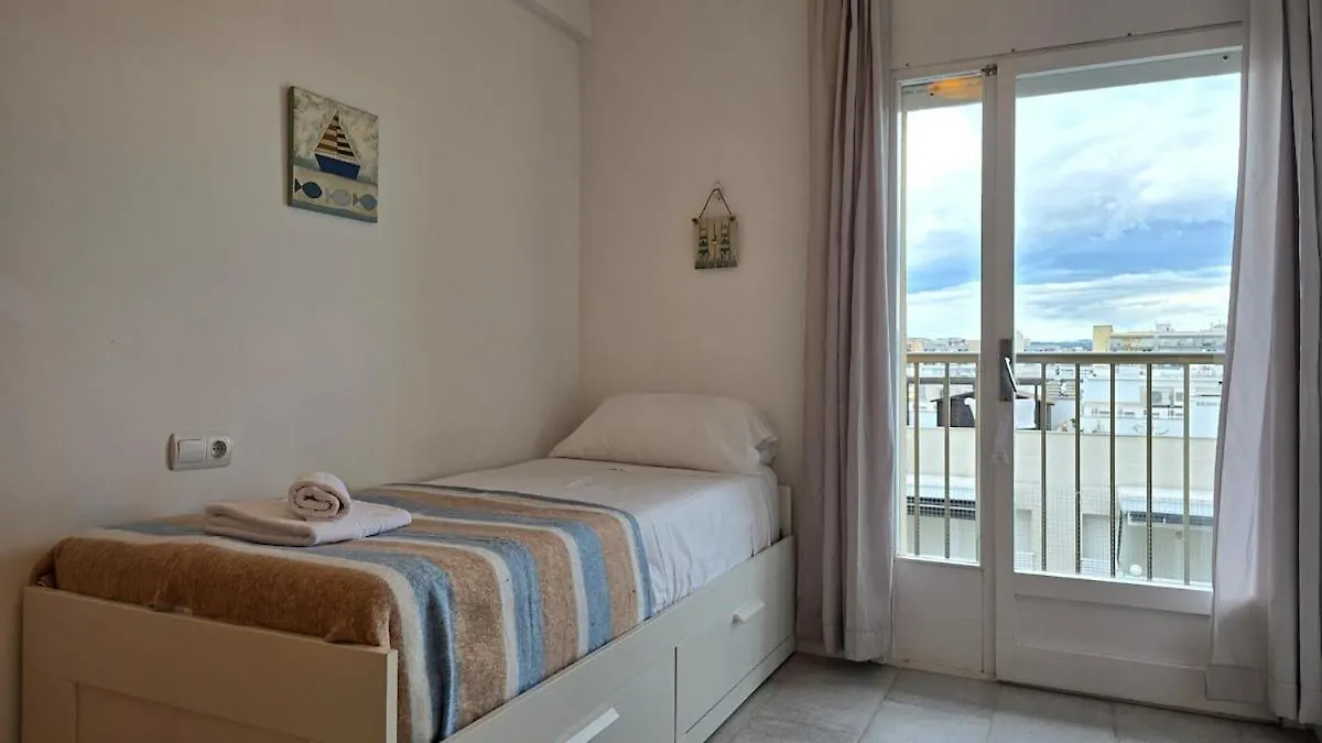Bright Apartment With Two Balconies And A Seaside Pool Blanes