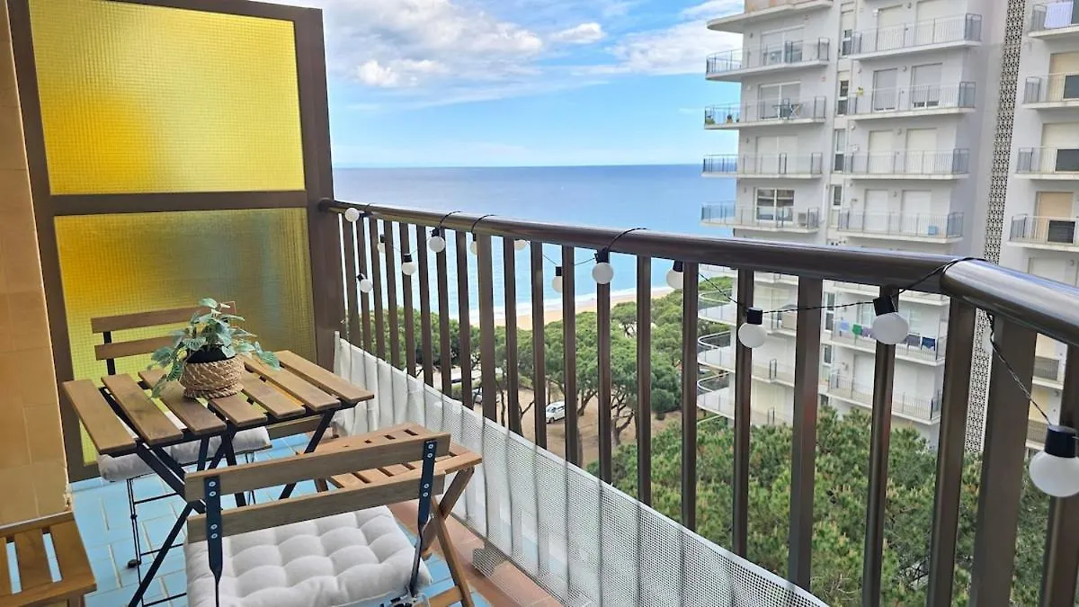 Bright Apartment With Two Balconies And A Seaside Pool Blanes