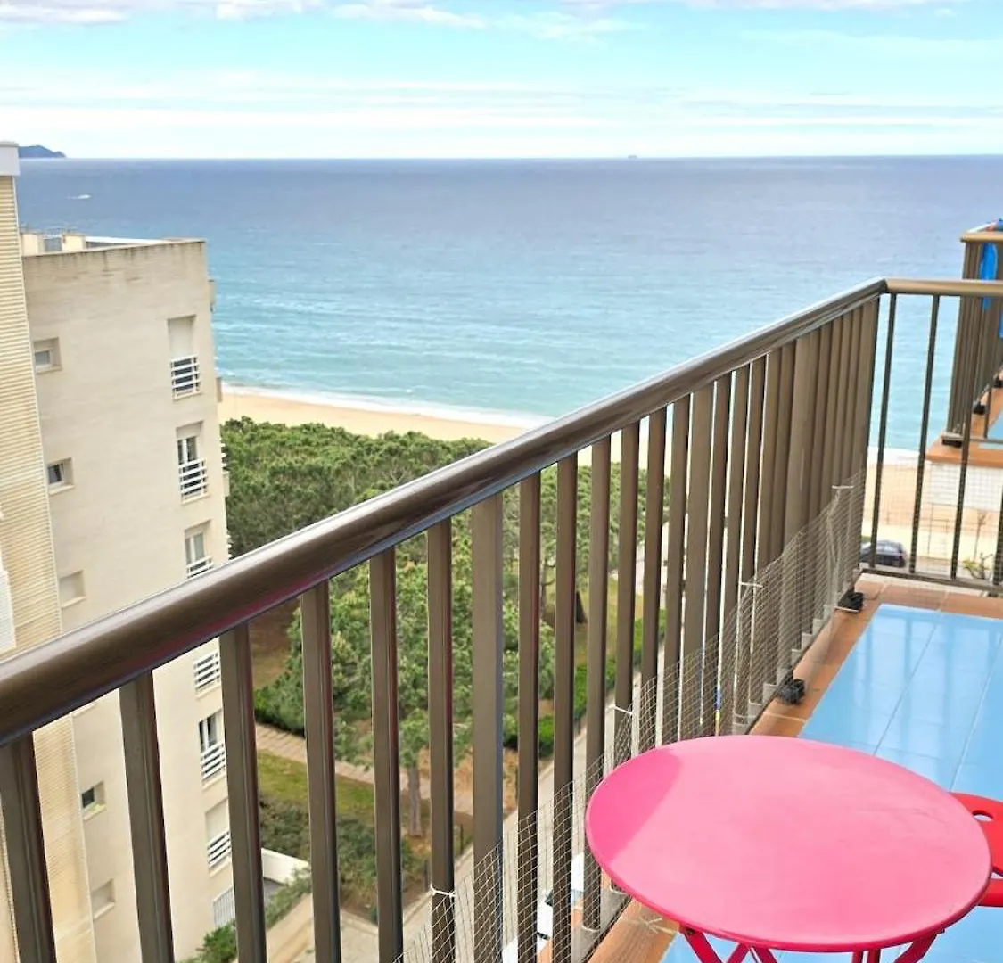 Bright Apartment With Two Balconies And A Seaside Pool Blanes