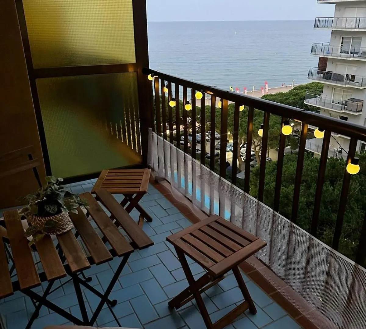 Bright Apartment With Two Balconies And A Seaside Pool Blanes