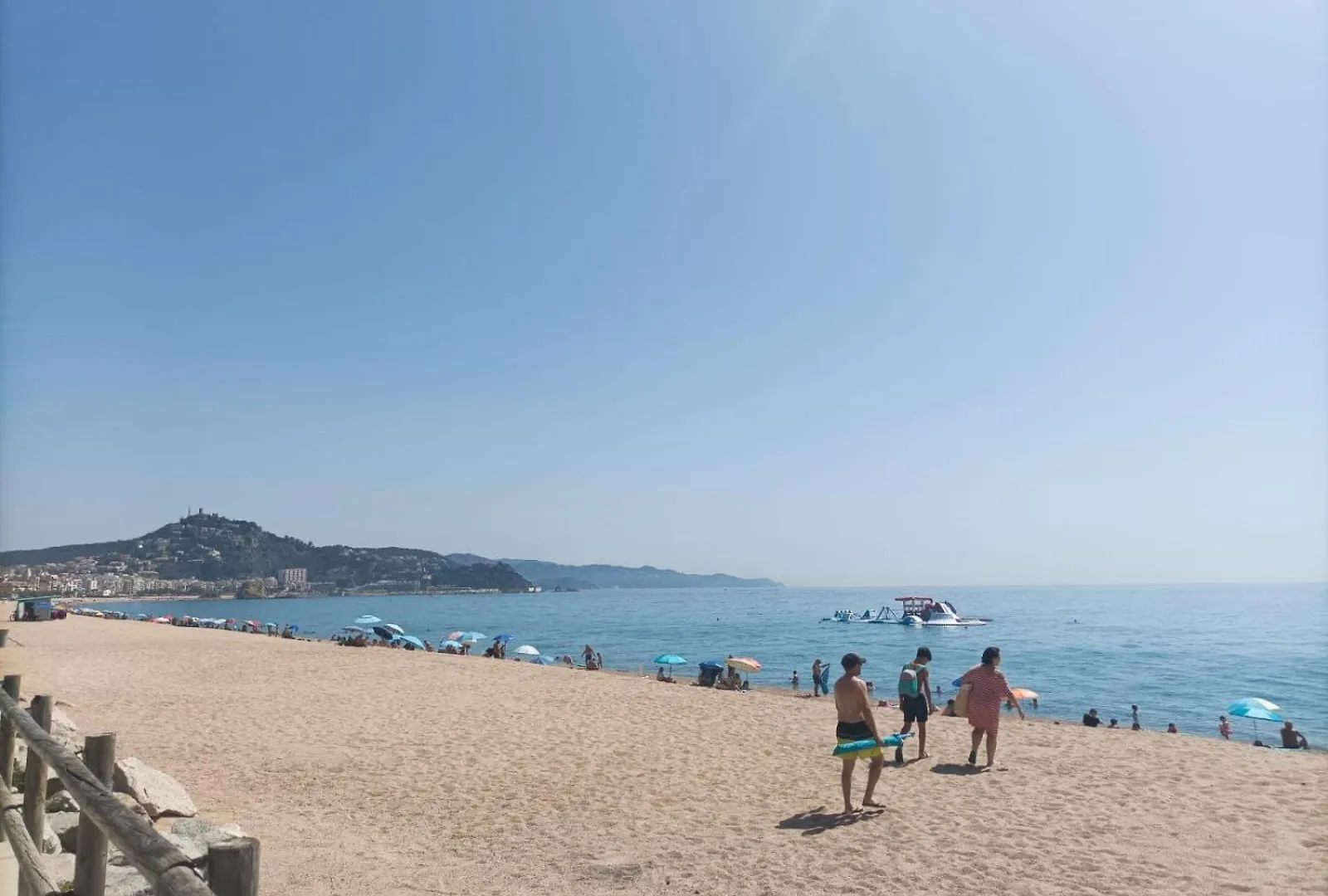 Bright Apartment With Two Balconies And A Seaside Pool Blanes